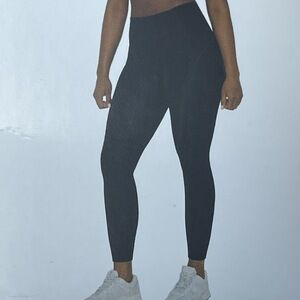 Fabletics Women's M Oasis Pureluxe Legging Black e0637